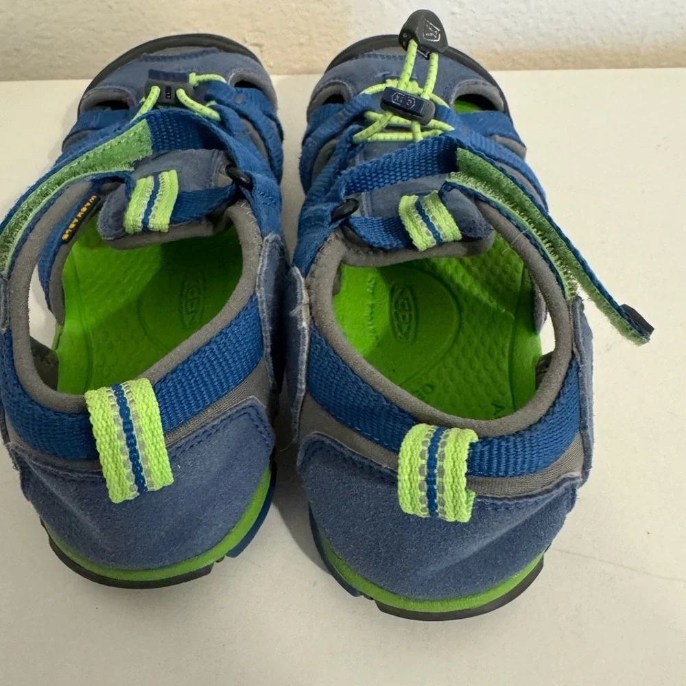 Keen Boys Youth Sz 3 Blue Green Waterproof Sandals
